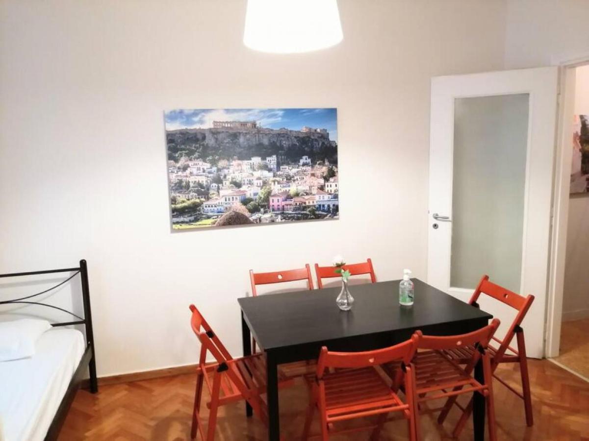 Acropolis Museum Family Apartment Atene Esterno foto