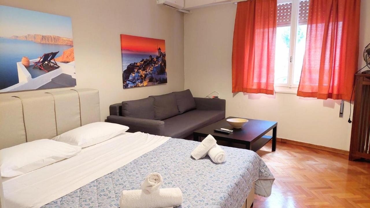 Acropolis Museum Family Apartment Atene Esterno foto