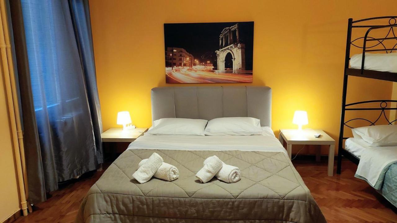 Acropolis Museum Family Apartment Atene Esterno foto